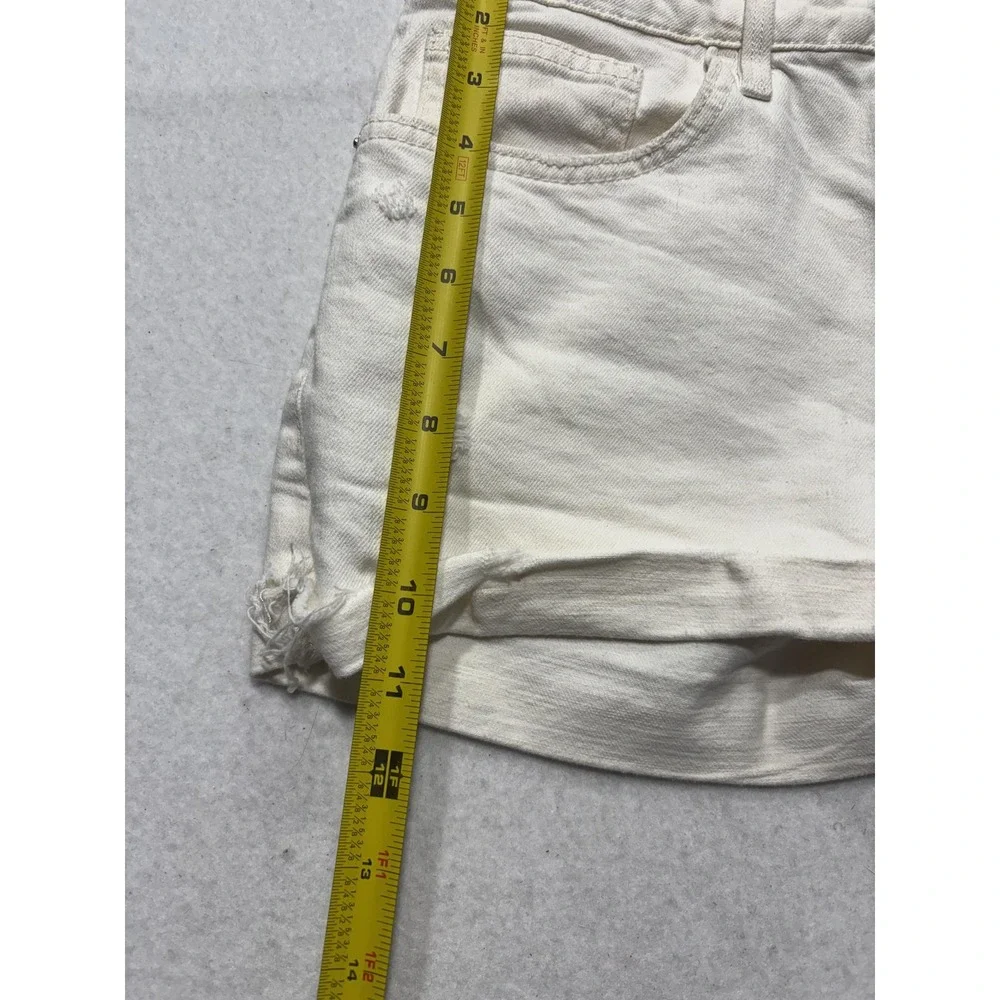 FRAME Le Grand Garcon Boyfriend Denim Shorts White 27 LGGSH470 Frayed Cut Off
